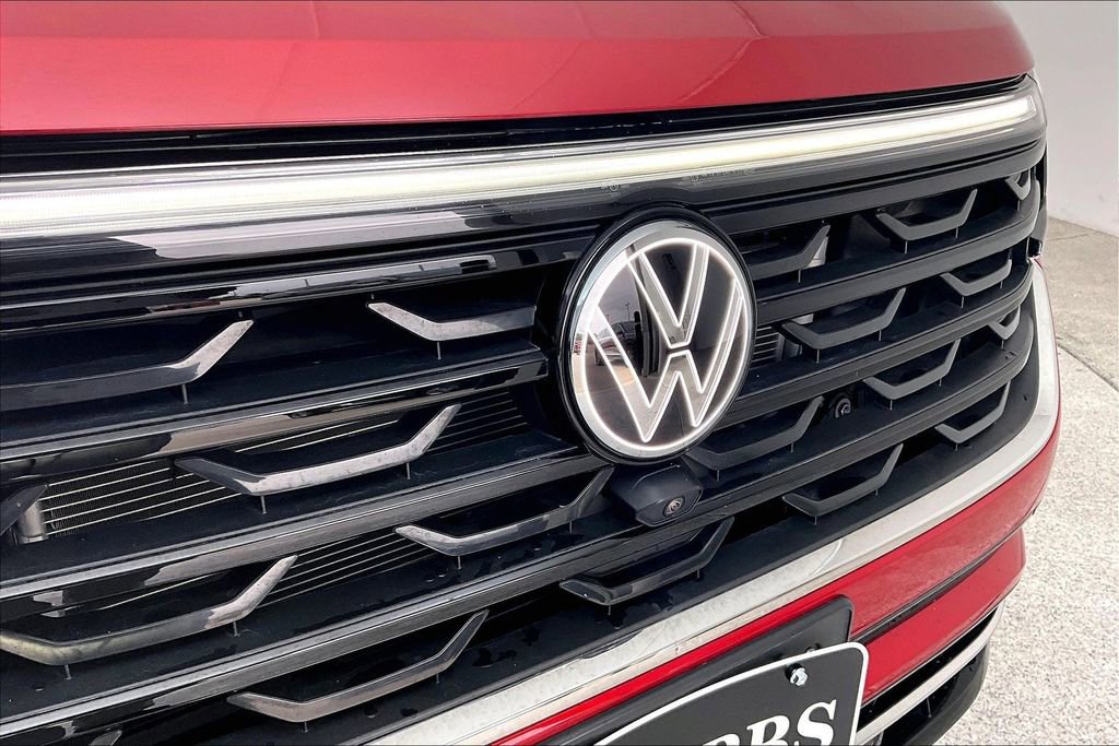 Used 2024 Volkswagen Atlas SEL Premium R-Line image 38