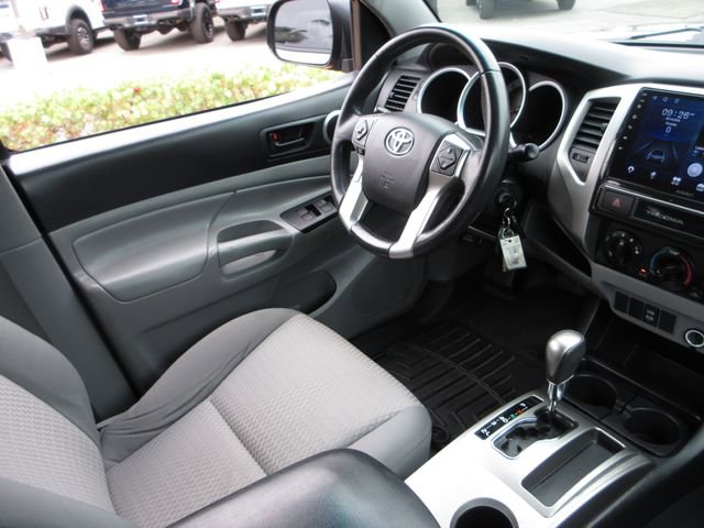Used 2015 Toyota Tacoma PreRunner w/ SR5 Package RWD image 22