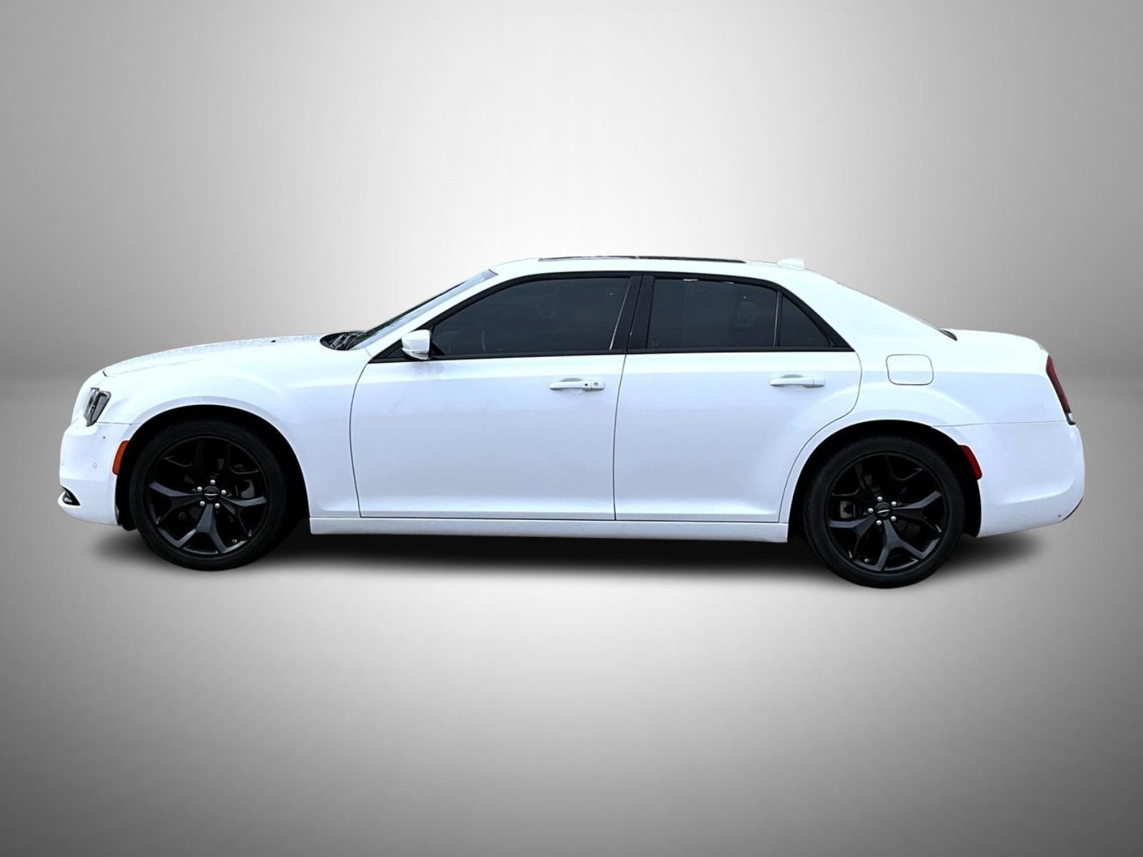 Certified 2022 Chrysler 300 S w/ Comfort Group RWD image 8