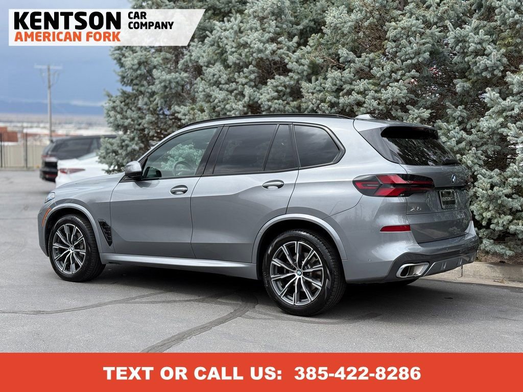 Used 2025 BMW X5 xDrive40i image 5