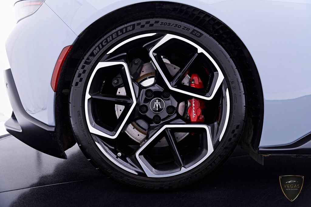 Used 2023 Maserati MC20 Spyder RWD image 32