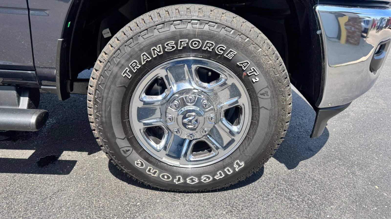 Used 2026 RAM 2500 Tradesman w/ Chrome Appearance Group AWD/4WD image 9