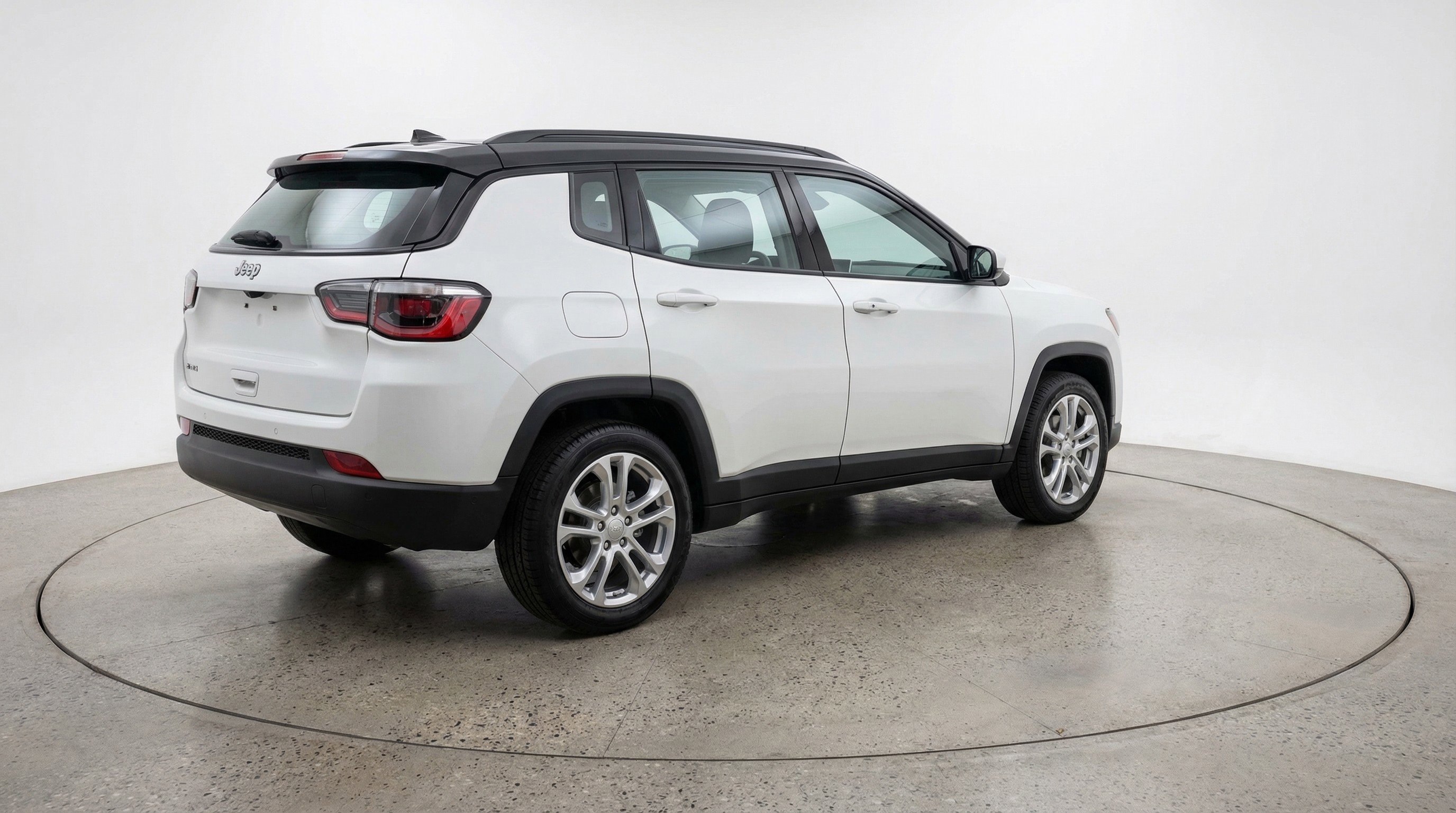 Used 2025 Jeep Compass Limited AWD/4WD image 9