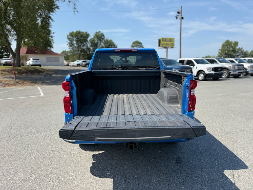 Used 2025 Chevrolet Silverado 1500 Custom AWD/4WD image 19