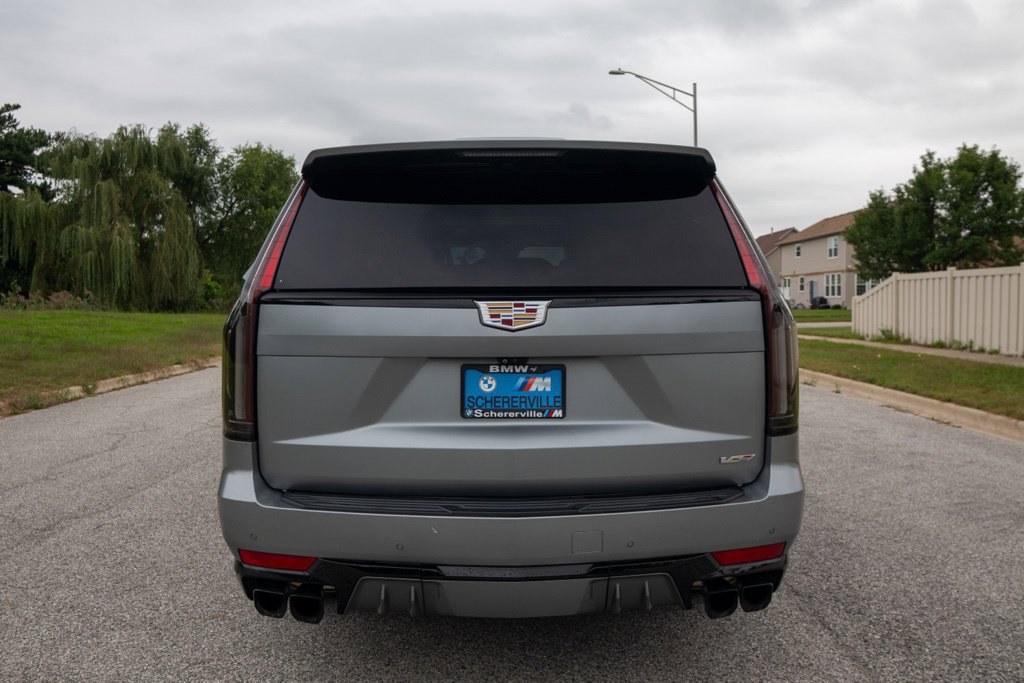 Used 2023 Cadillac Escalade ESV V AWD/4WD image 11
