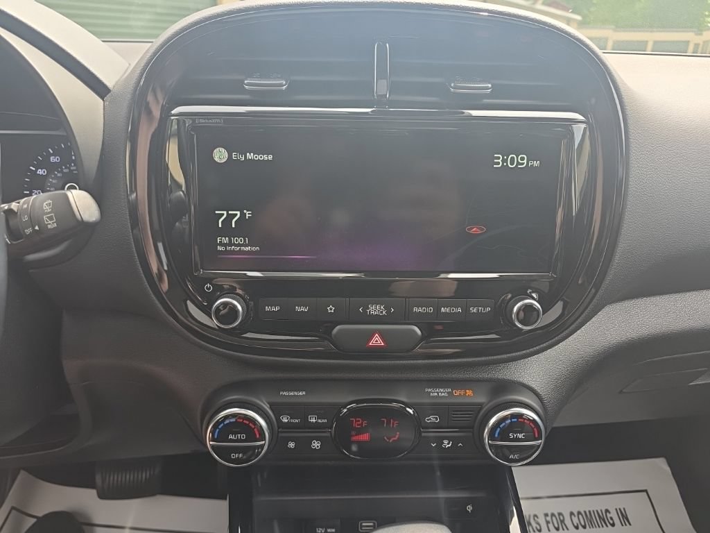 Used 2022 Kia Soul GT-Line FWD image 23