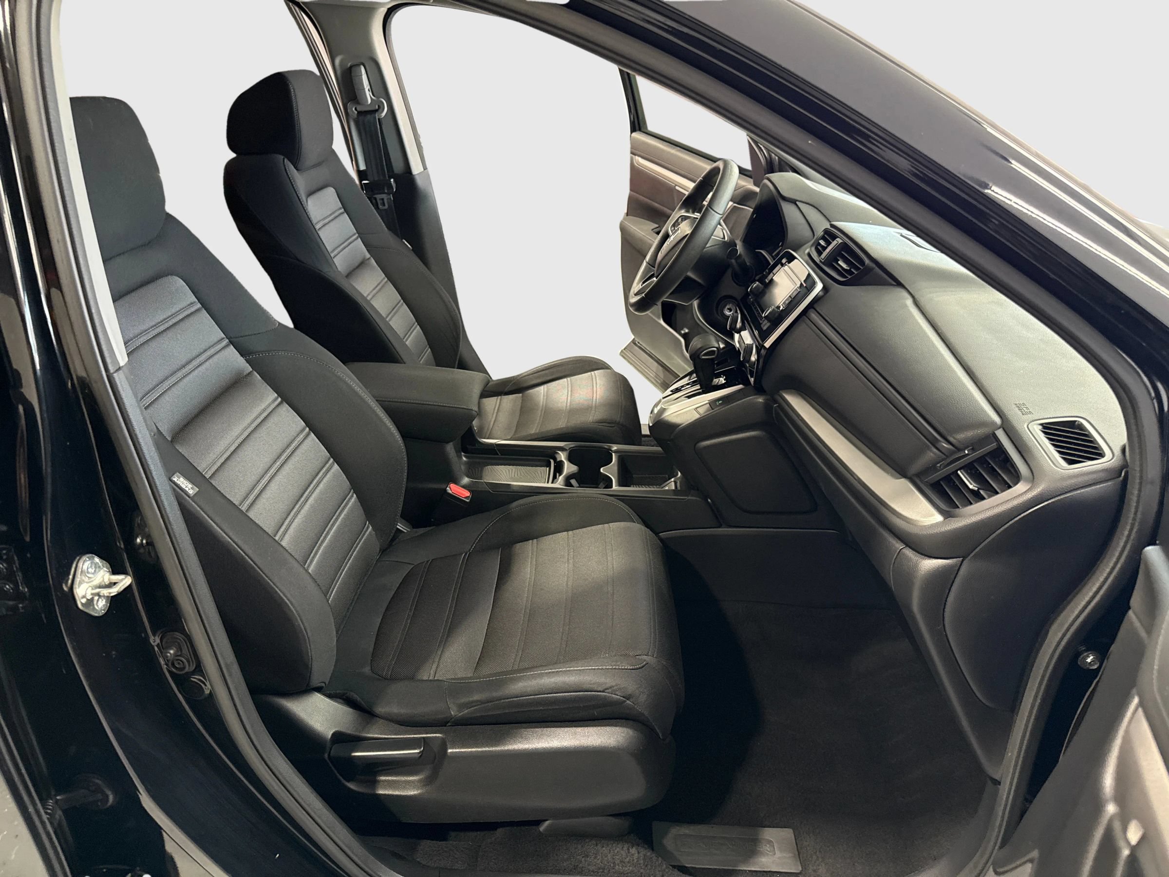 Used 2018 Honda CR-V LX image 13