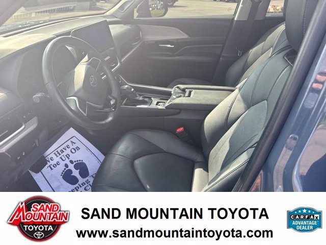 Used 2024 Toyota Grand Highlander FWD image 11