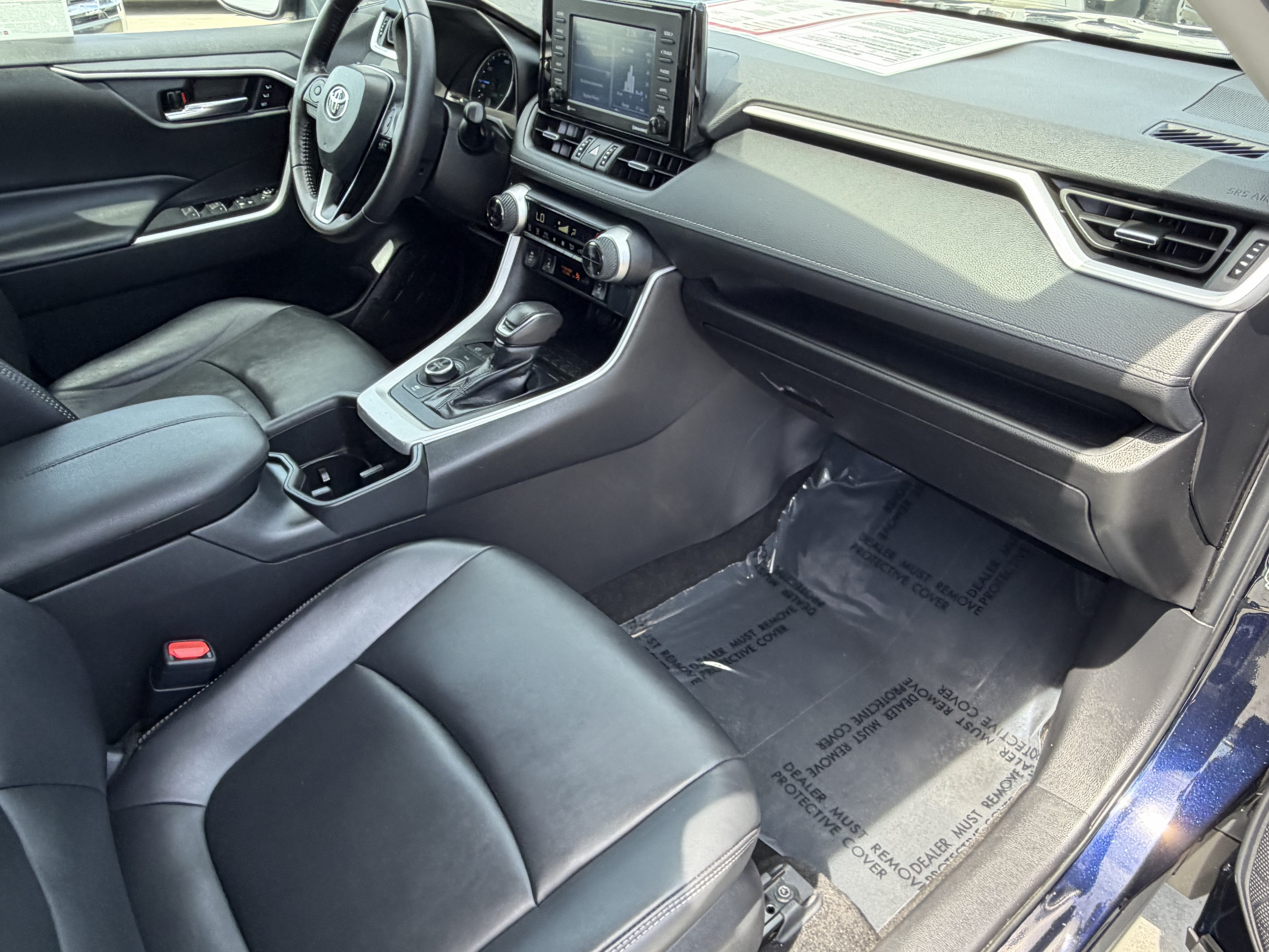 Certified 2022 Toyota RAV4 XLE Premium AWD/4WD image 9