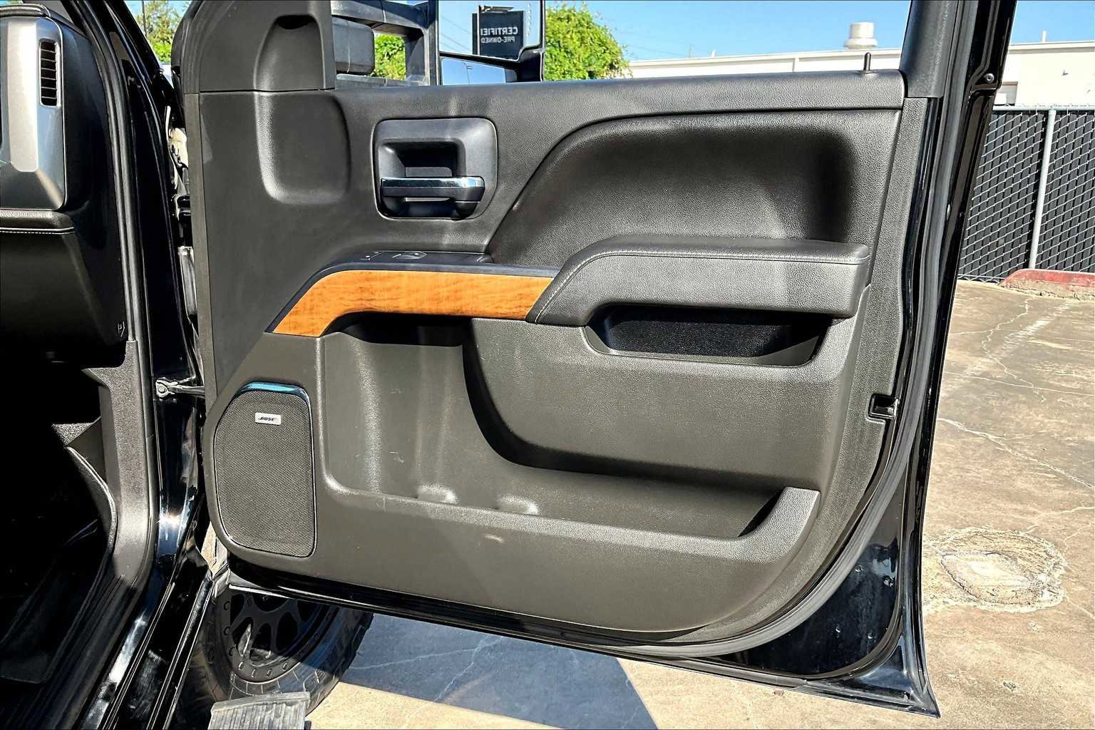 Used 2015 Chevrolet Silverado 1500 LTZ w/ LTZ Plus Package image 21
