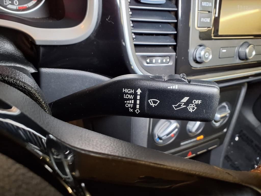 Used 2015 Volkswagen Beetle 1.8T image 10