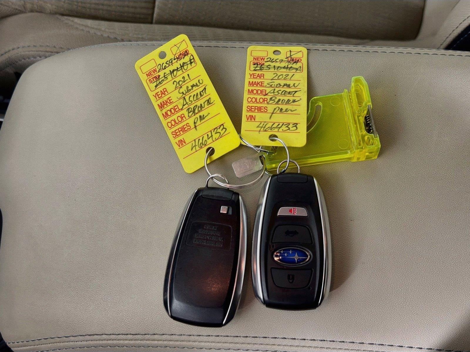 Used 2021 Subaru Ascent Premium w/ Convenience Package AWD/4WD image 4
