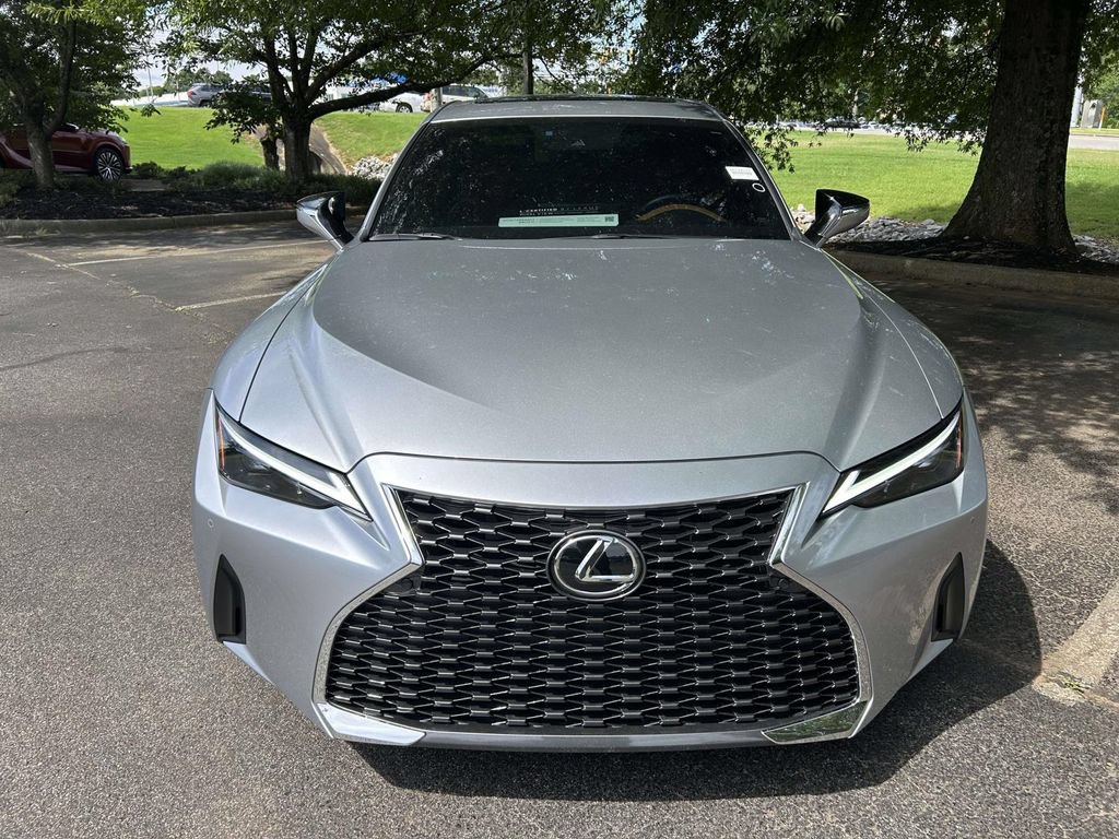 Used 2025 Lexus IS 300 w/ Comfort Package RWD image 6