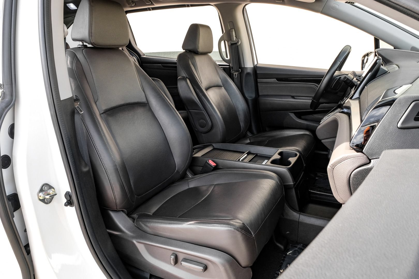 Used 2020 Honda Odyssey Elite image 37
