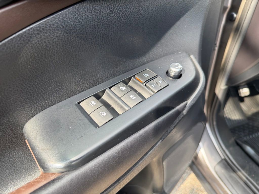 Used 2019 Toyota Highlander XLE image 20