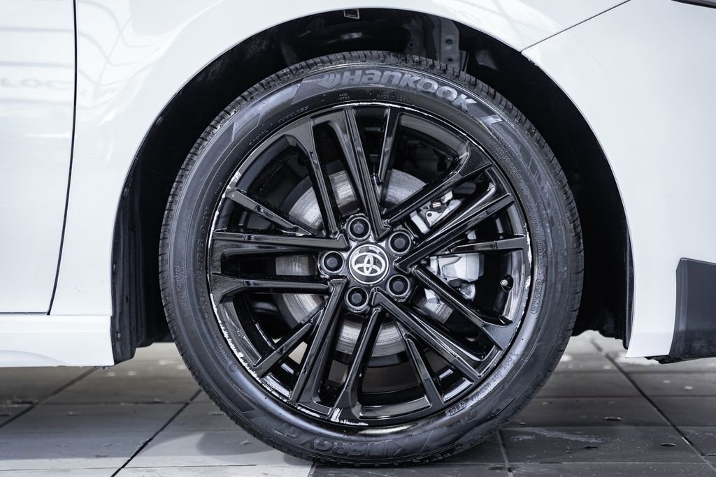 Used 2025 Toyota Camry SE image 14