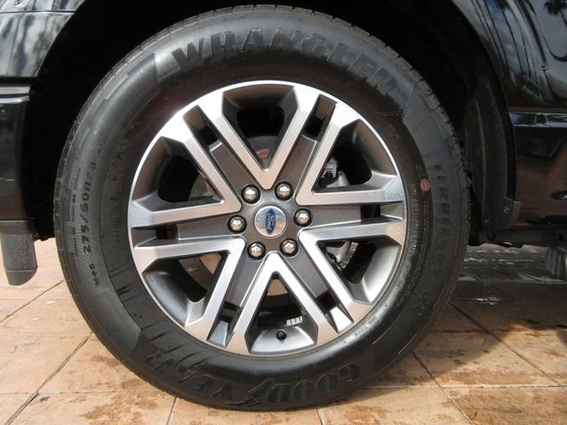 Certified 2022 Ford F150 XL w/ STX Appearance Package image 8