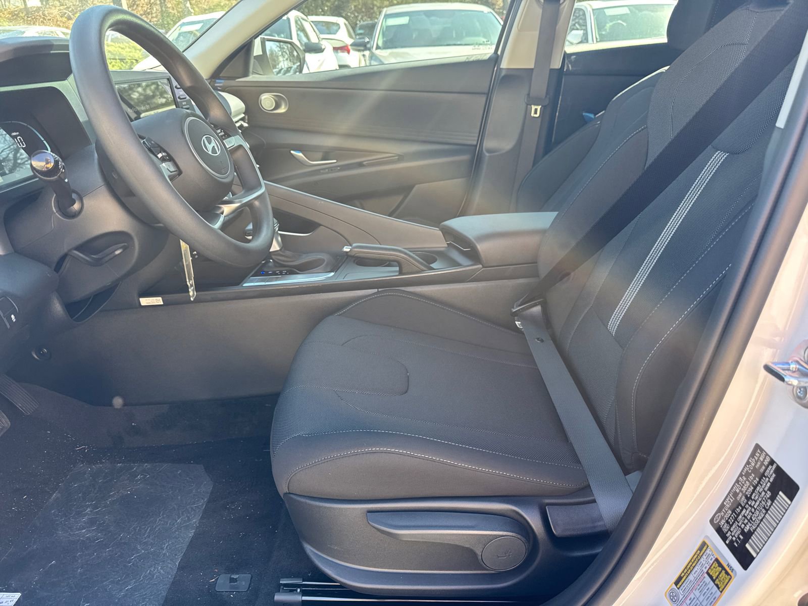 New 2026 Hyundai Elantra SE FWD image 10