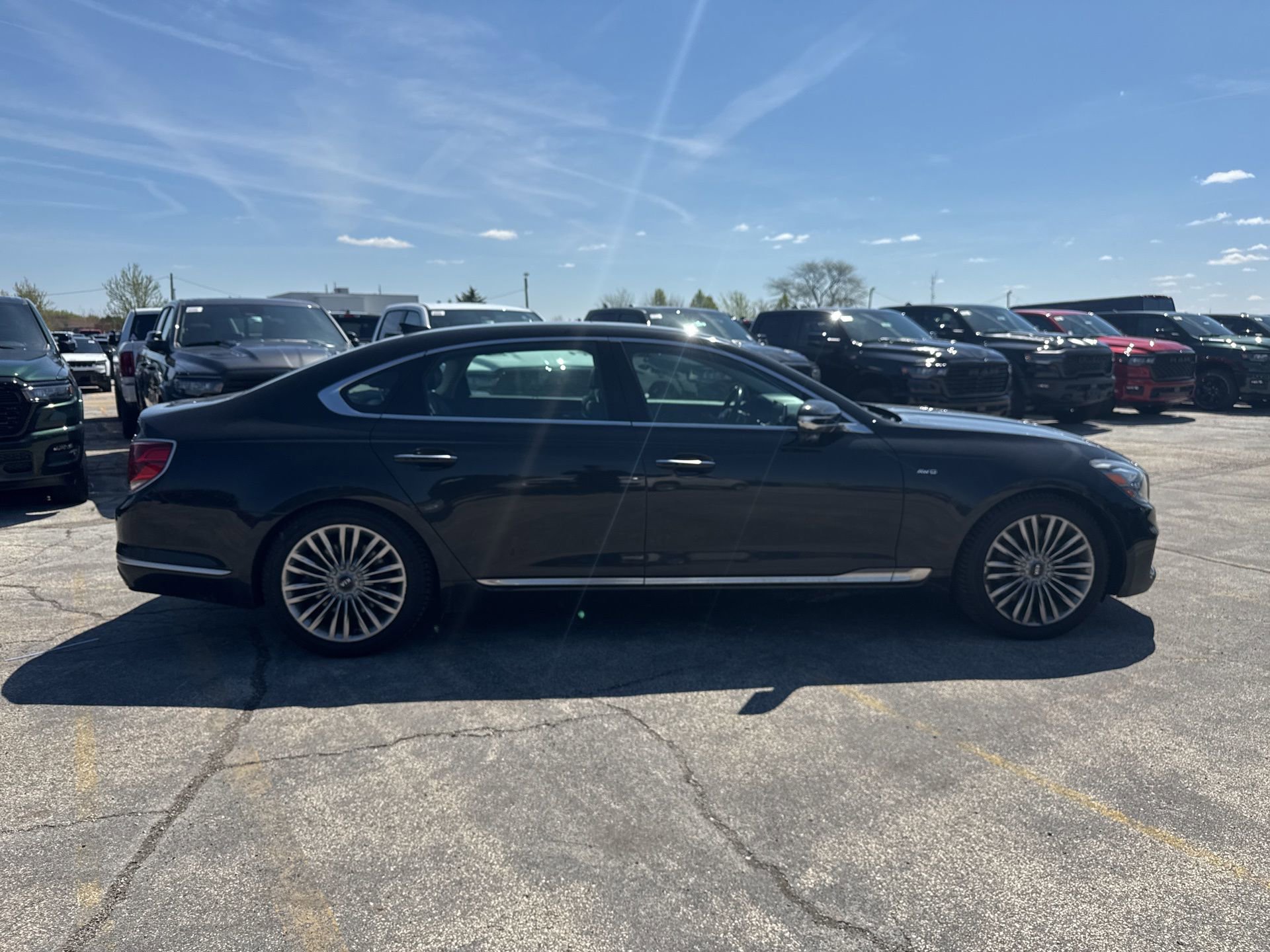 Used 2019 Kia K900 Luxury w/ VIP Package image 5