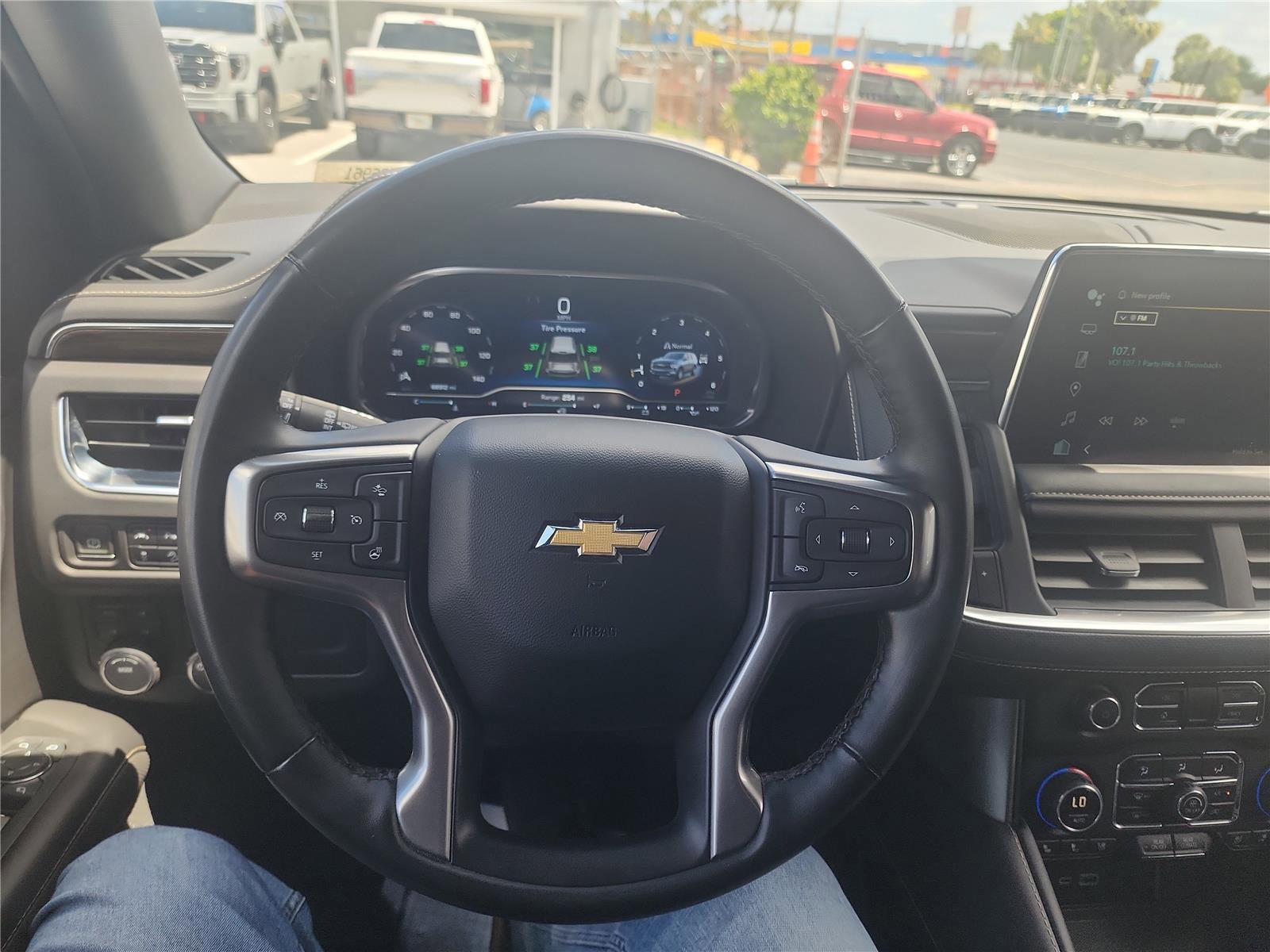 Used 2023 Chevrolet Suburban Premier AWD/4WD image 36