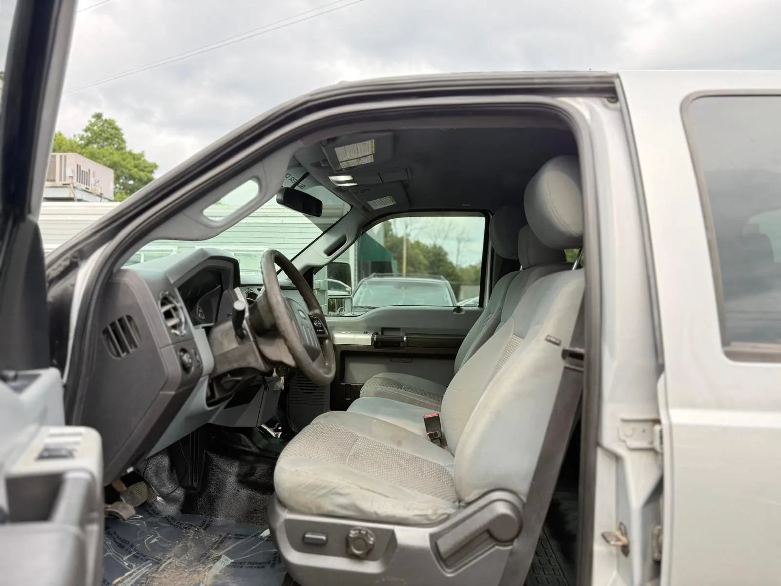 Used 2013 Ford F250 XLT w/ FX4 4X4 Off-Road Pkg image 8