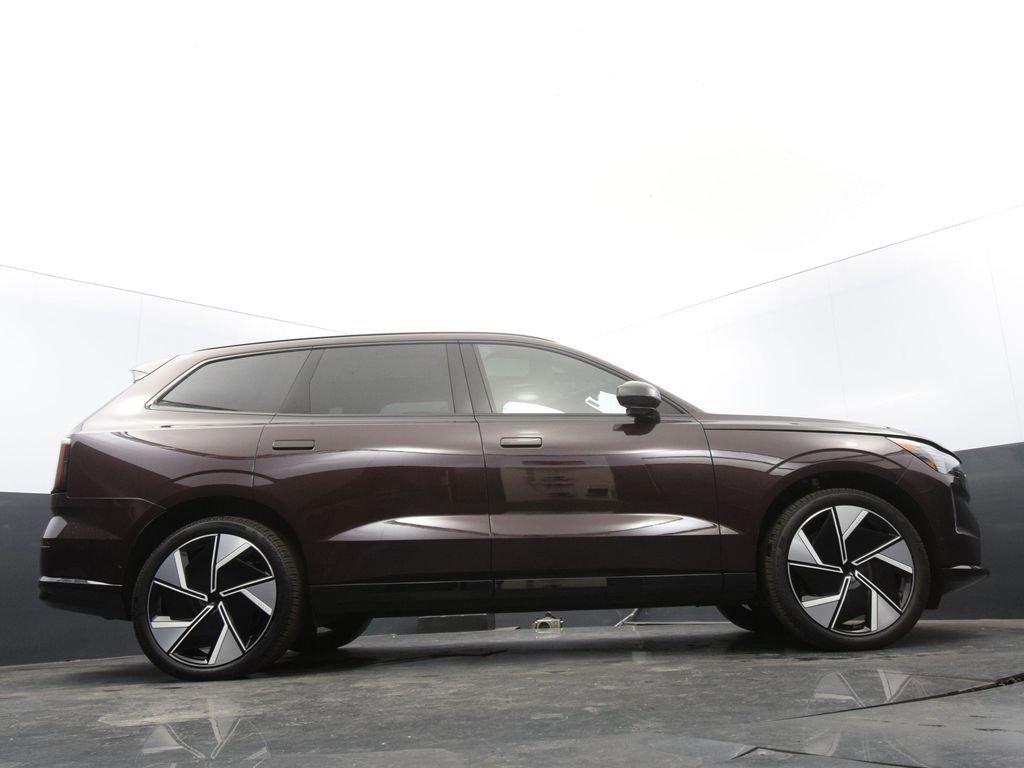 New 2025 Volvo EX90 Ultra image 36