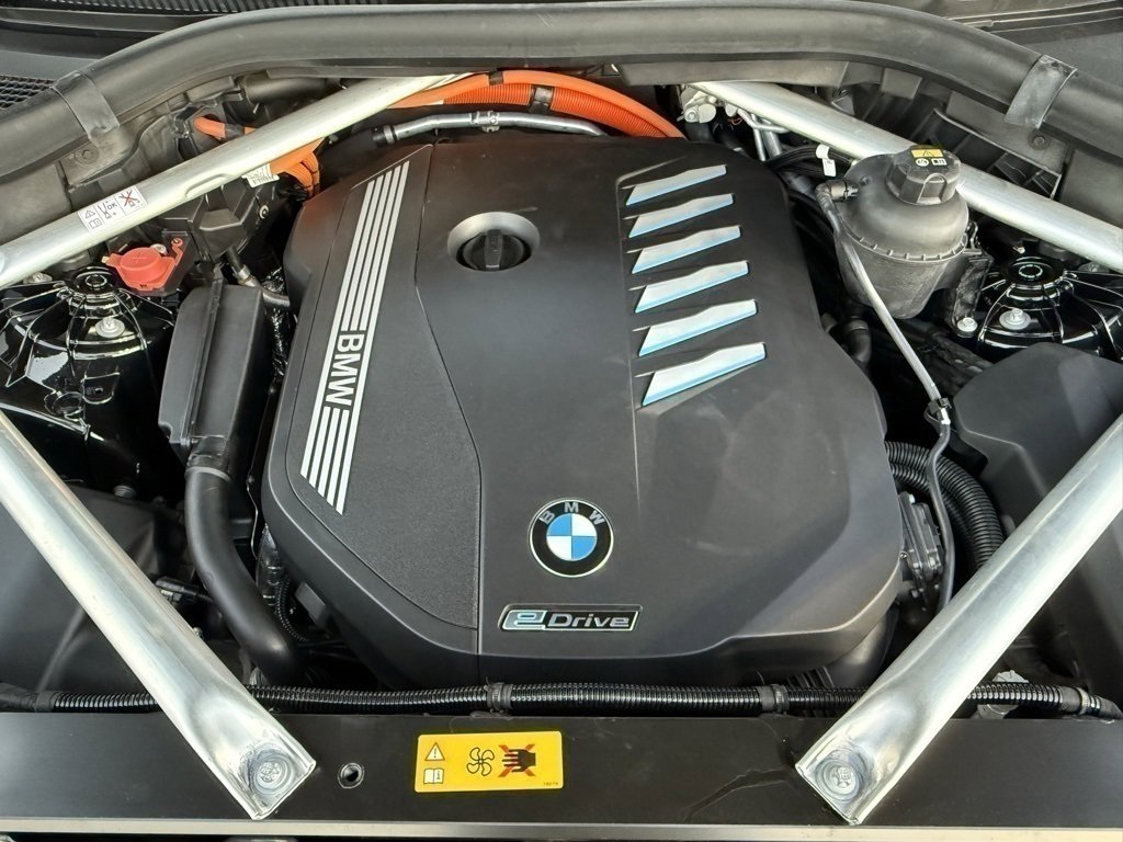 Certified 2022 BMW X5 xDrive45e w/ Climate Comfort Package image 33