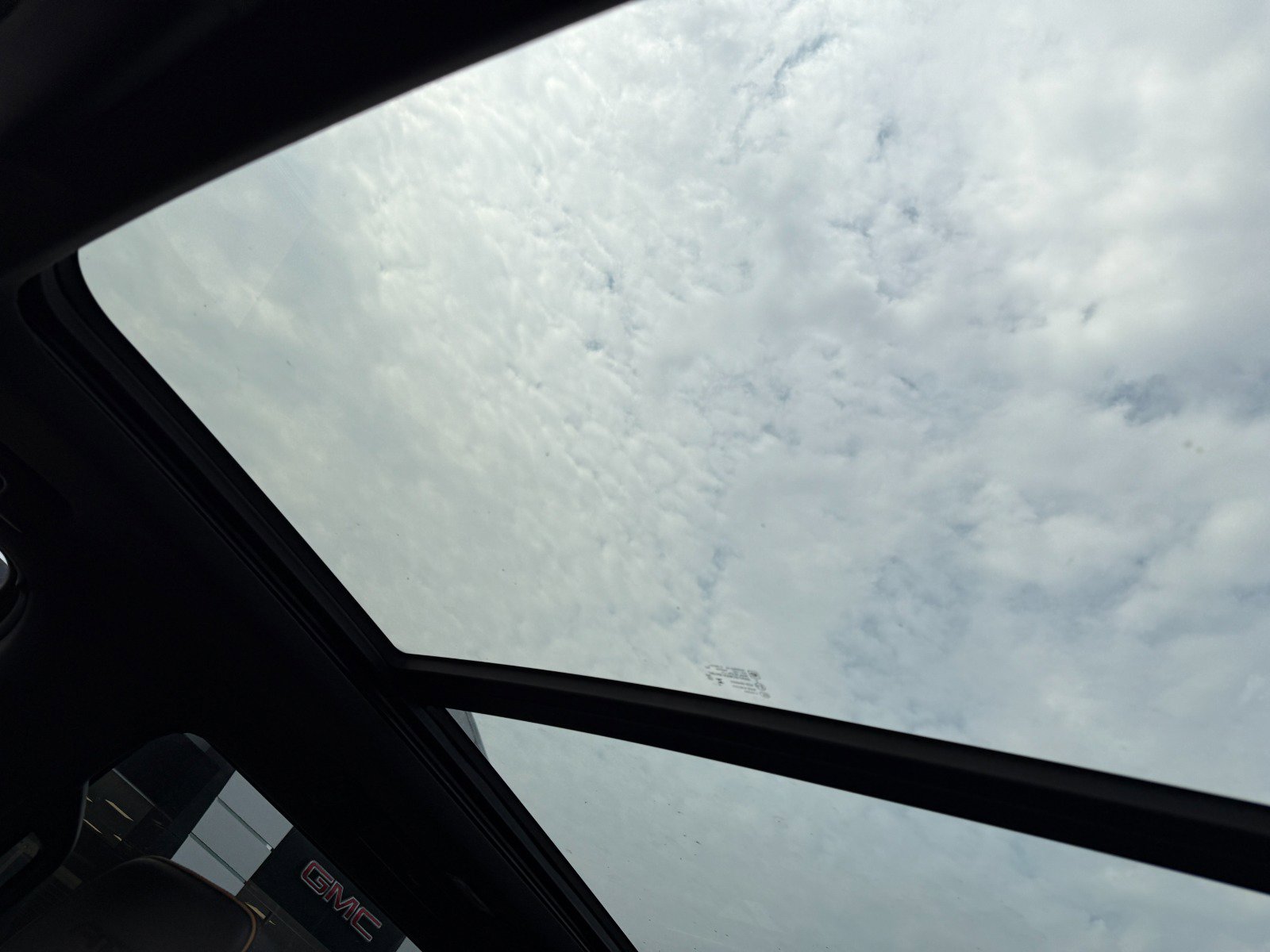 Used 2023 GMC Yukon AT4 image 35