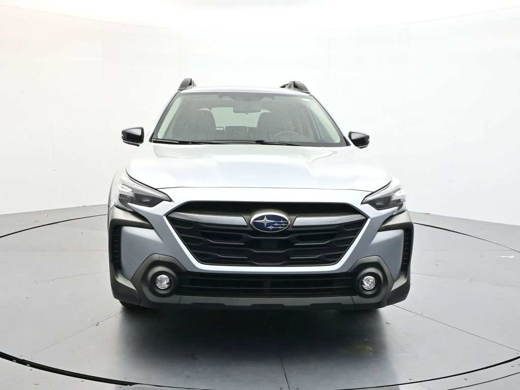 Used 2024 Subaru Outback Premium image 2