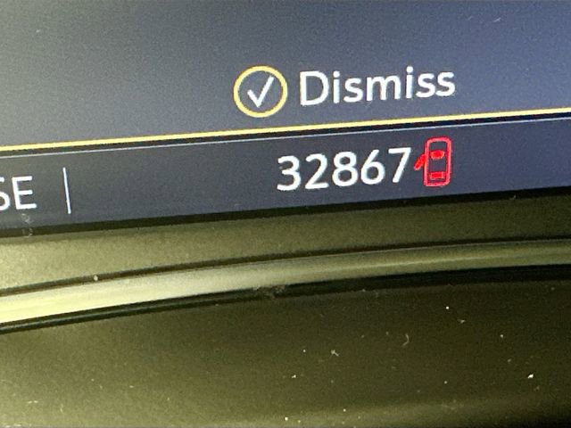 Used 2023 Chevrolet Equinox RS w/ RS Leather Package image 16