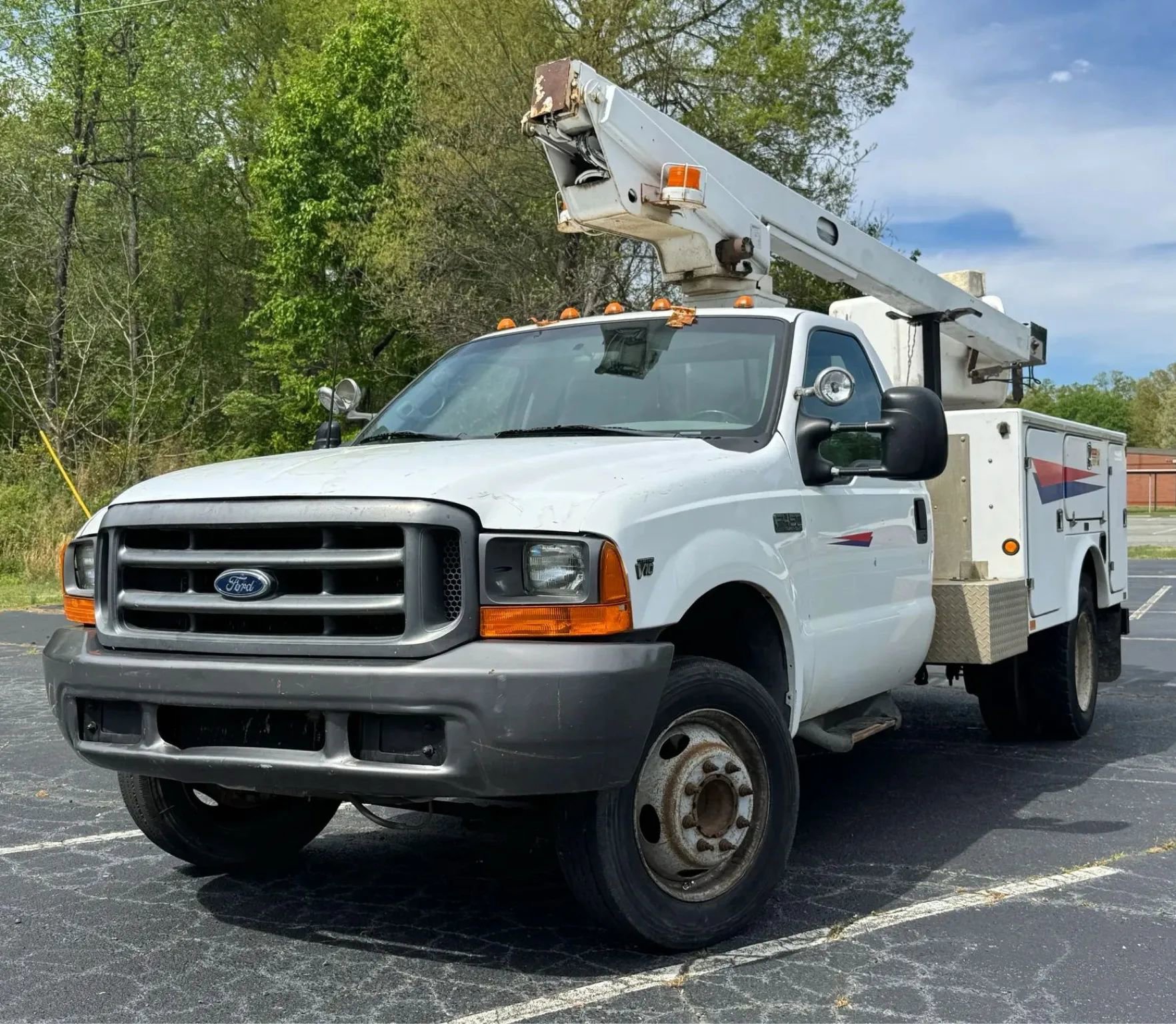 Used 1999 Ford F450 2WD Regular Cab Super Duty image 1