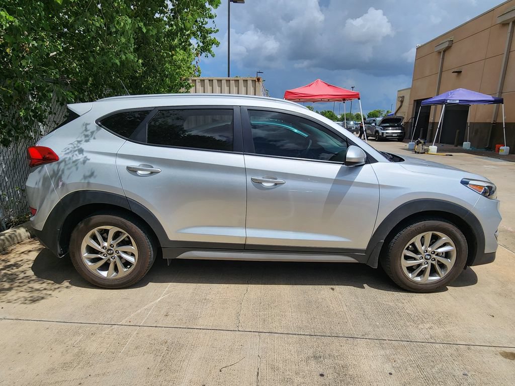 Used 2017 Hyundai Tucson SE w/ SE Popular Package 02 FWD image 6