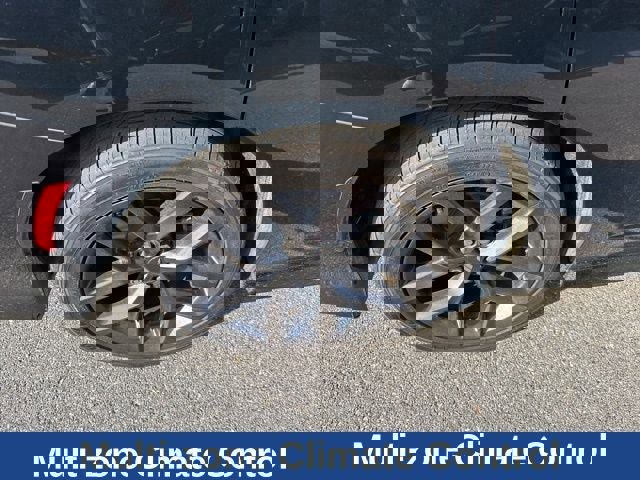 Used 2021 Dodge Charger R/T w/ Blacktop Package RWD image 17