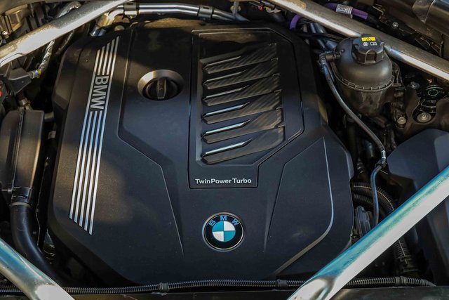 Used 2022 BMW X7 xDrive40i w/ M Sport Package image 26