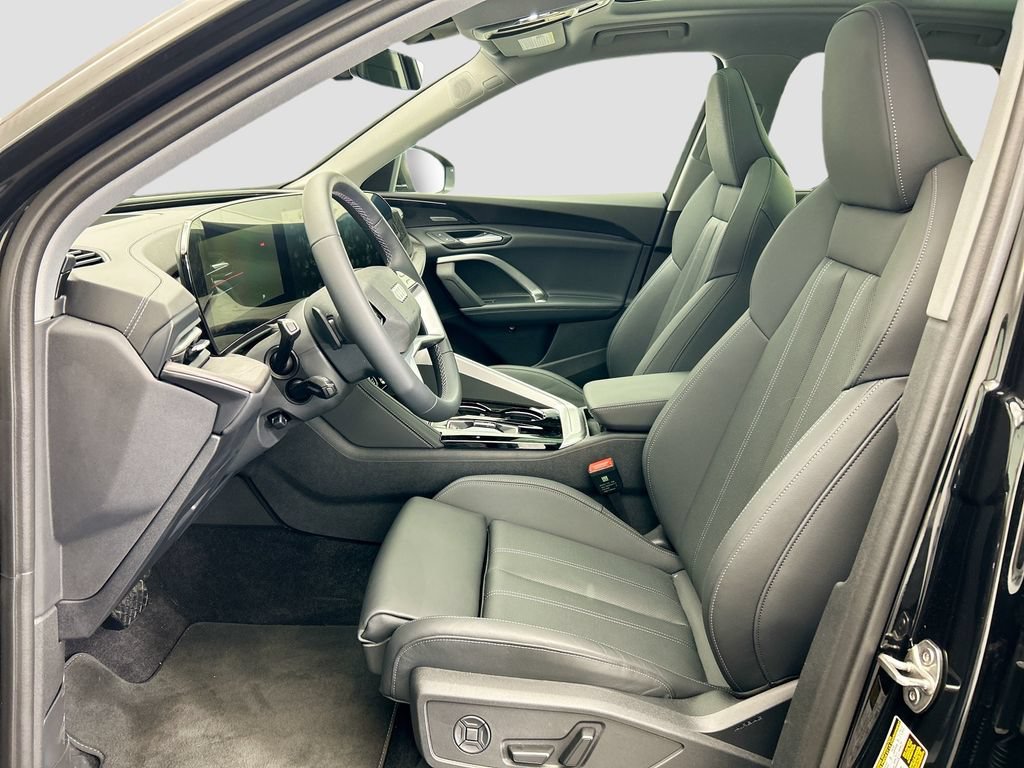 Used 2025 Audi Q5 Premium Plus w/ Premium Plus AWD/4WD image 19