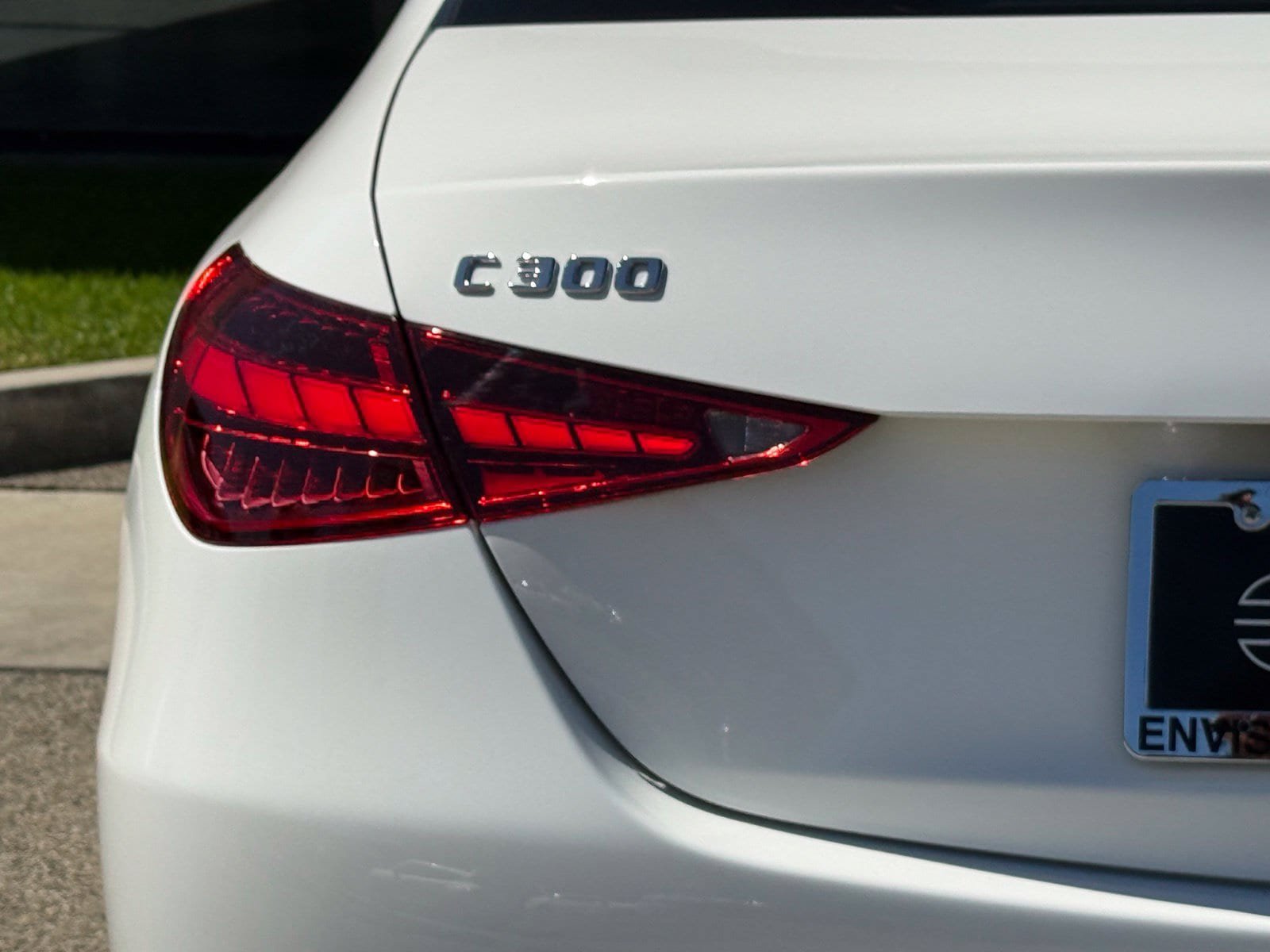 Used 2024 Mercedes-Benz C 300 Sedan image 11