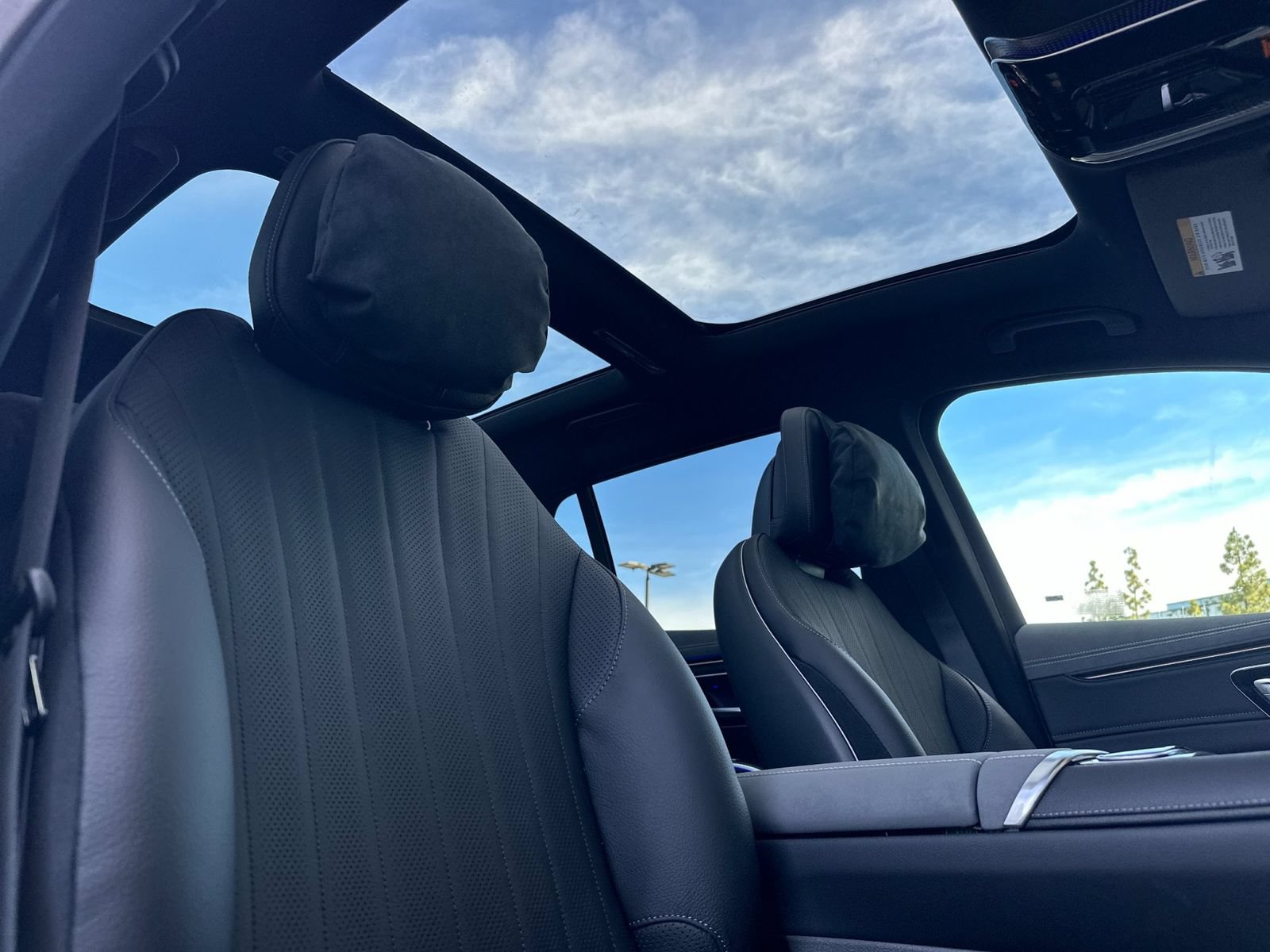 New 2026 Mercedes-Benz EQS 400 4MATIC SUV image 18