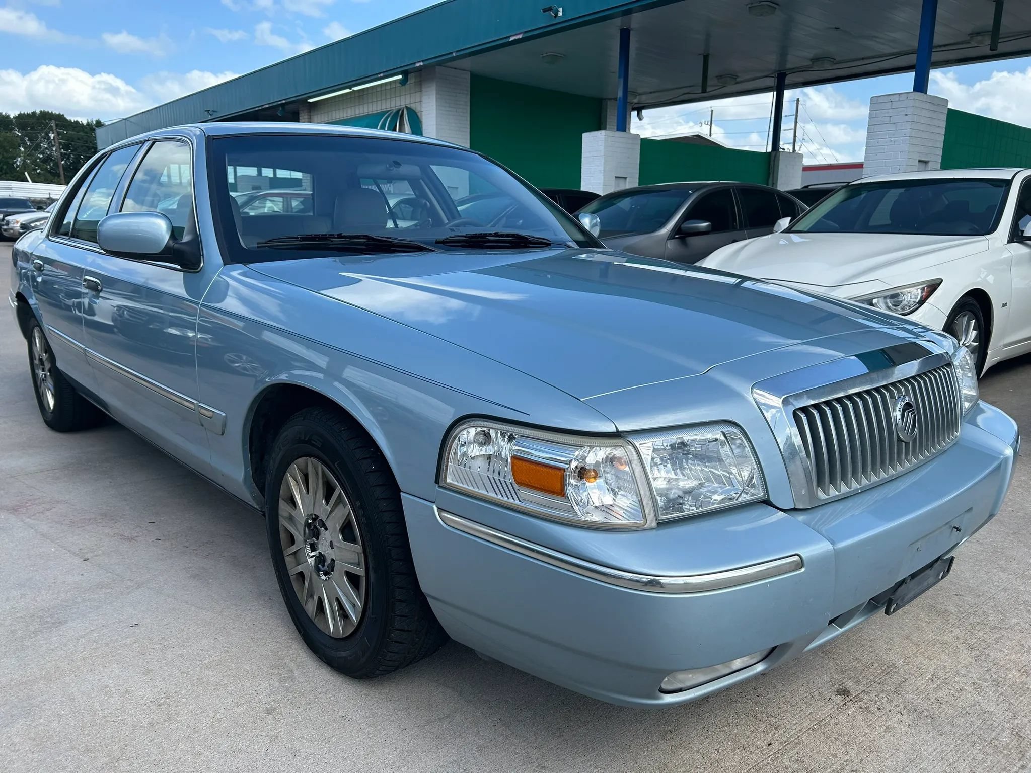 Used 2006 Mercury Grand Marquis GS RWD image 7