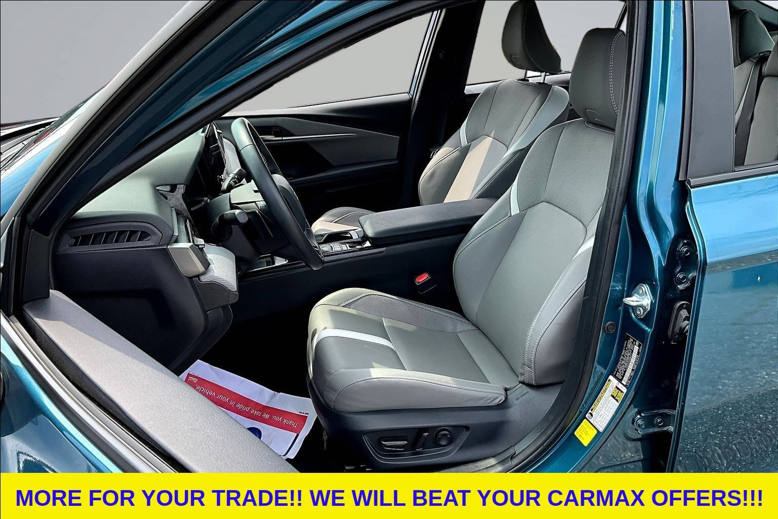 Used 2025 Toyota Camry SE FWD image 19