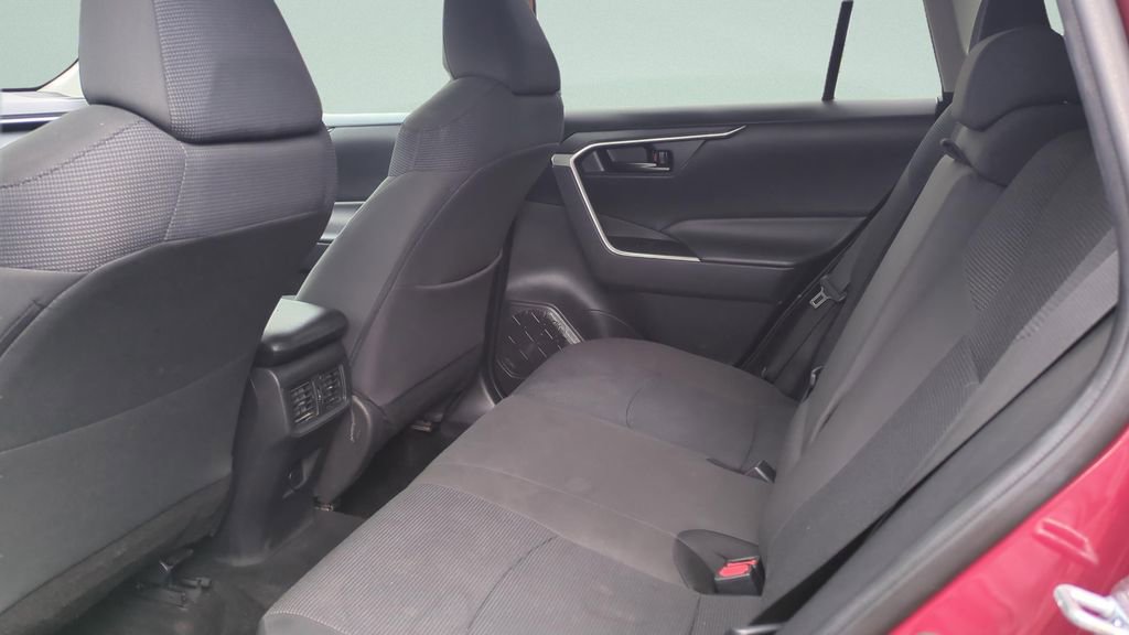 Used 2024 Toyota RAV4 LE image 20