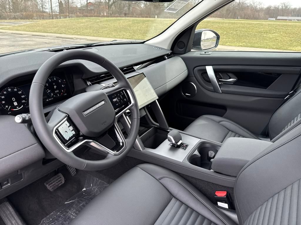 New 2025 Land Rover Discovery Sport S image 12
