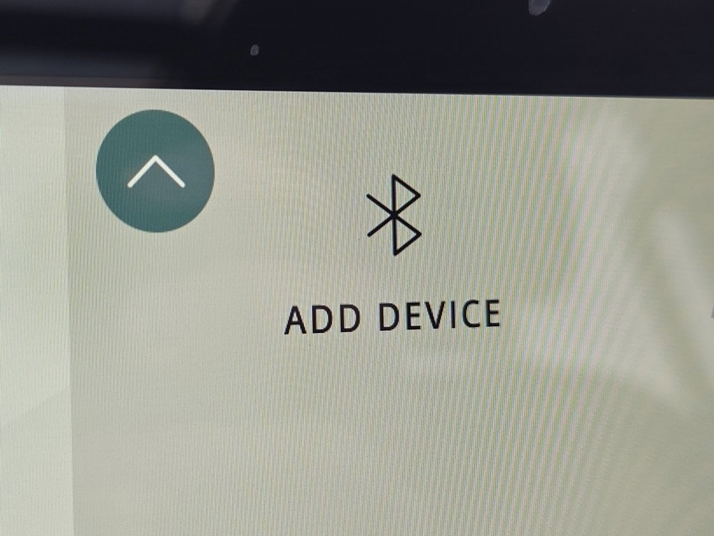 Used 2024 Land Rover Defender 110 X-Dynamic SE image 13