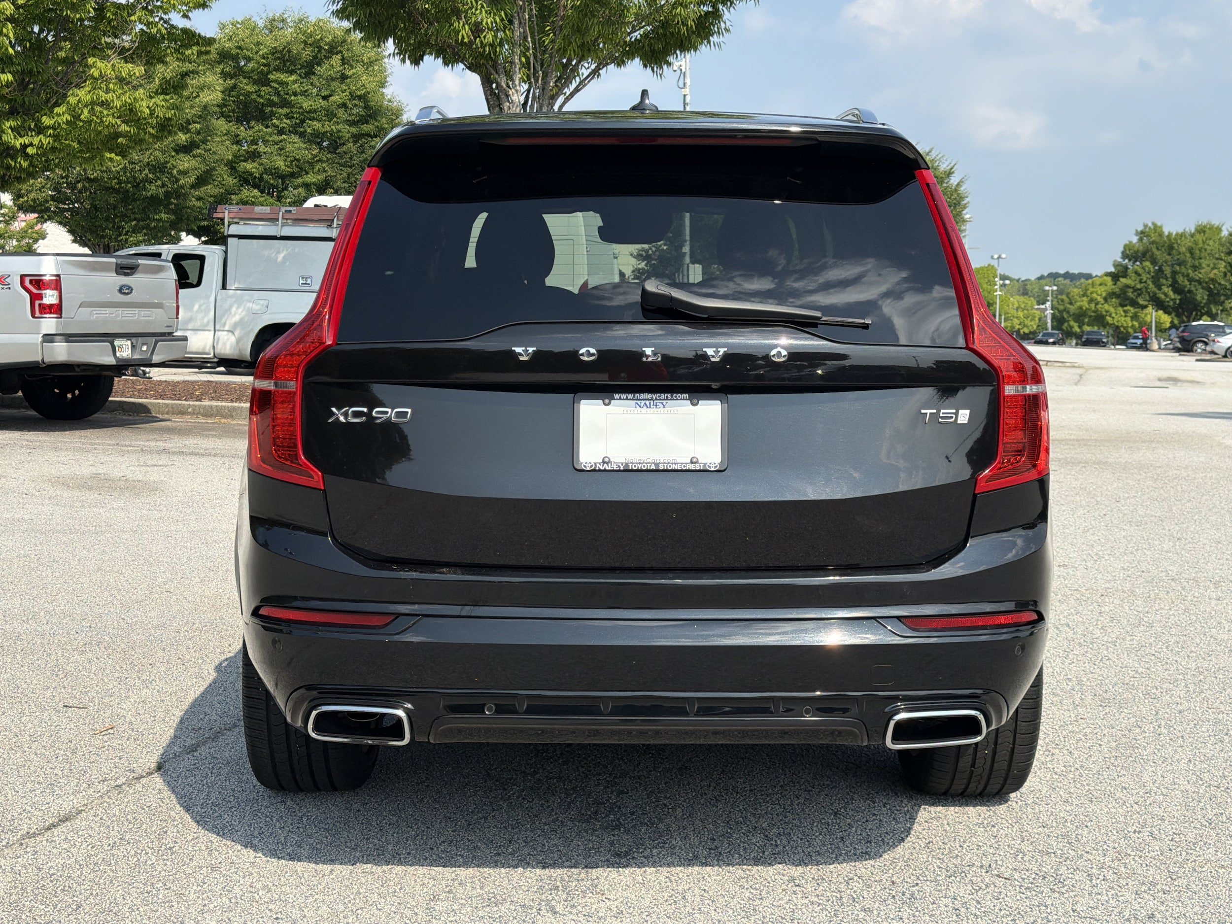 Used 2017 Volvo XC90 T5 R-Design FWD image 26
