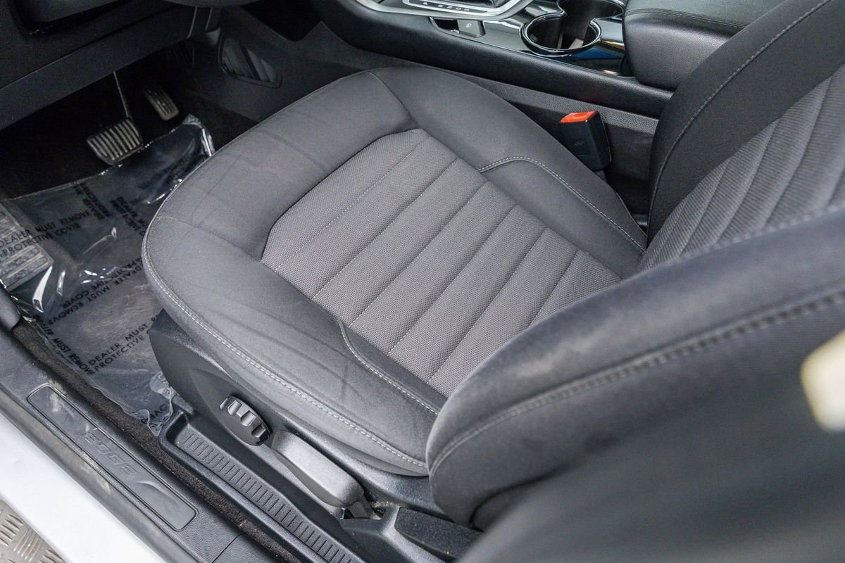 Used 2016 Ford Edge SE AWD/4WD image 23