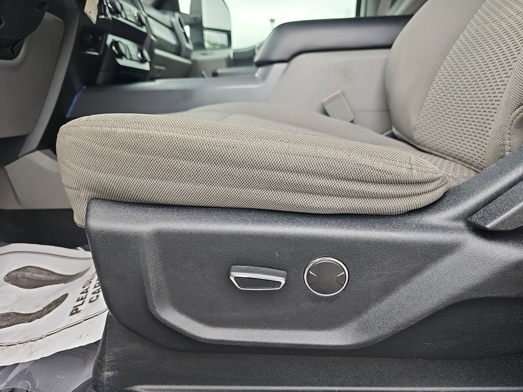 Used 2019 Ford F250 XLT w/ XLT Value Package AWD/4WD image 28