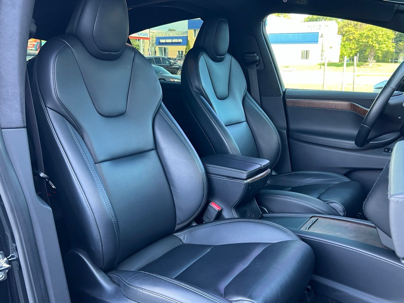 Used 2021 Tesla Model X Long Range AWD/4WD image 13