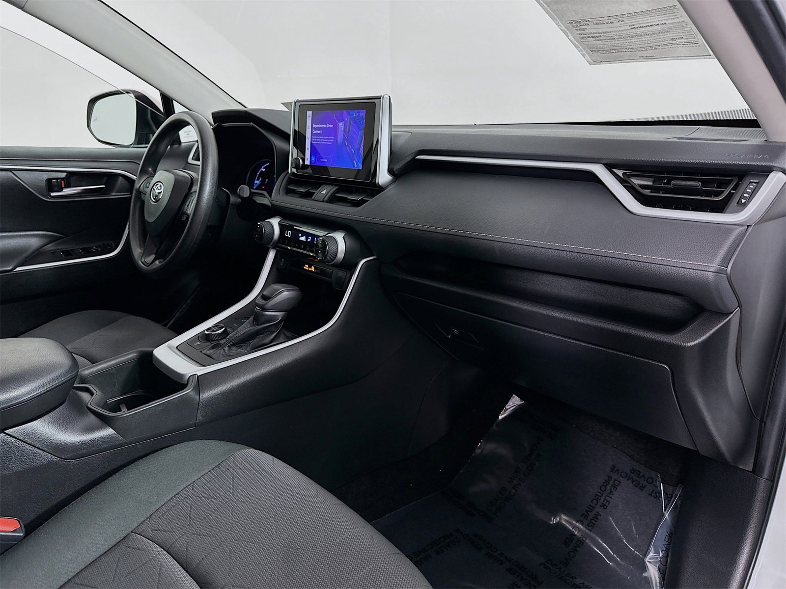 Certified 2024 Toyota RAV4 XLE image 28