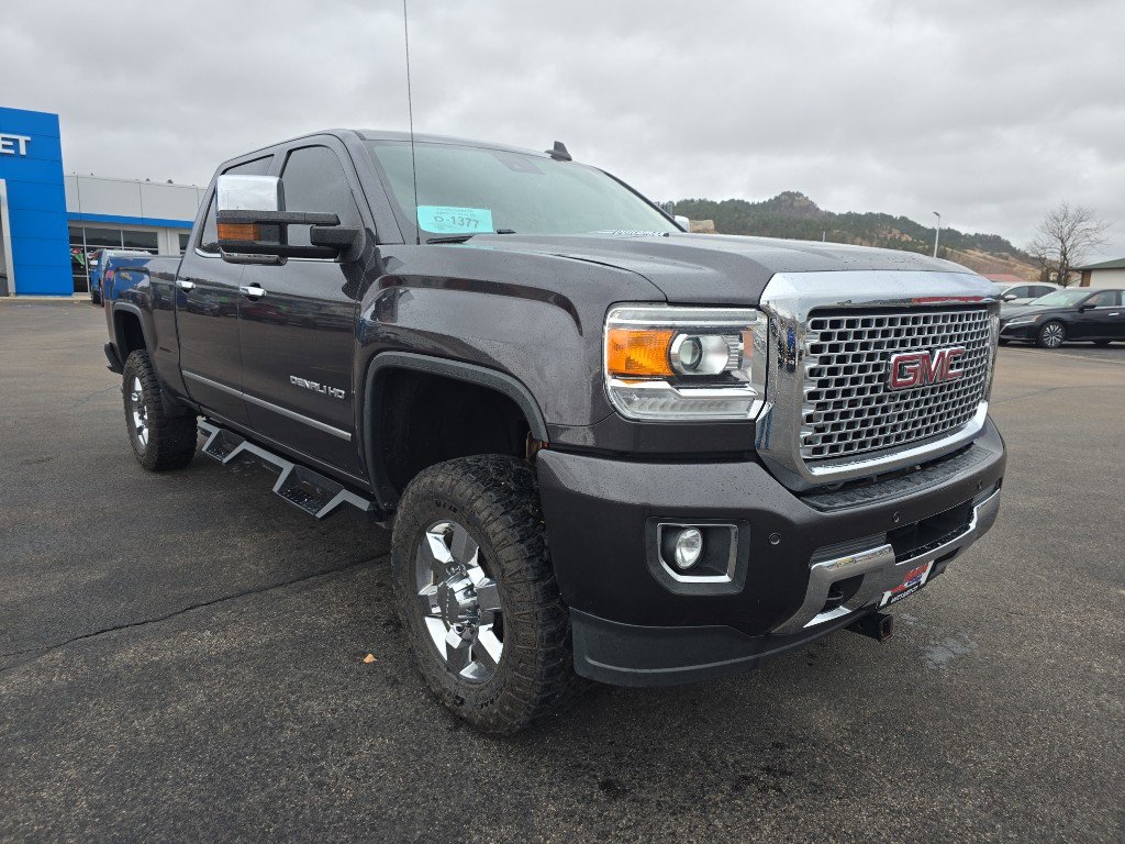 Used 2016 GMC Sierra 3500 Denali w/ Duramax Plus Package image 7