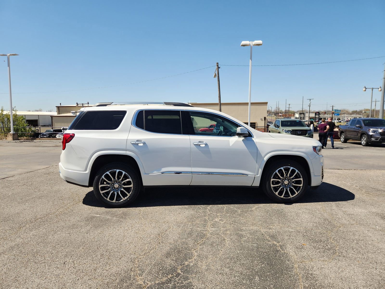 Used 2022 GMC Acadia Denali w/ Denali Technology Package image 7