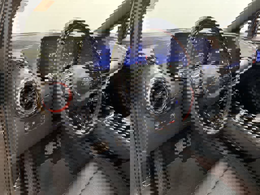 Used 2024 Chevrolet Equinox EV RS image 2